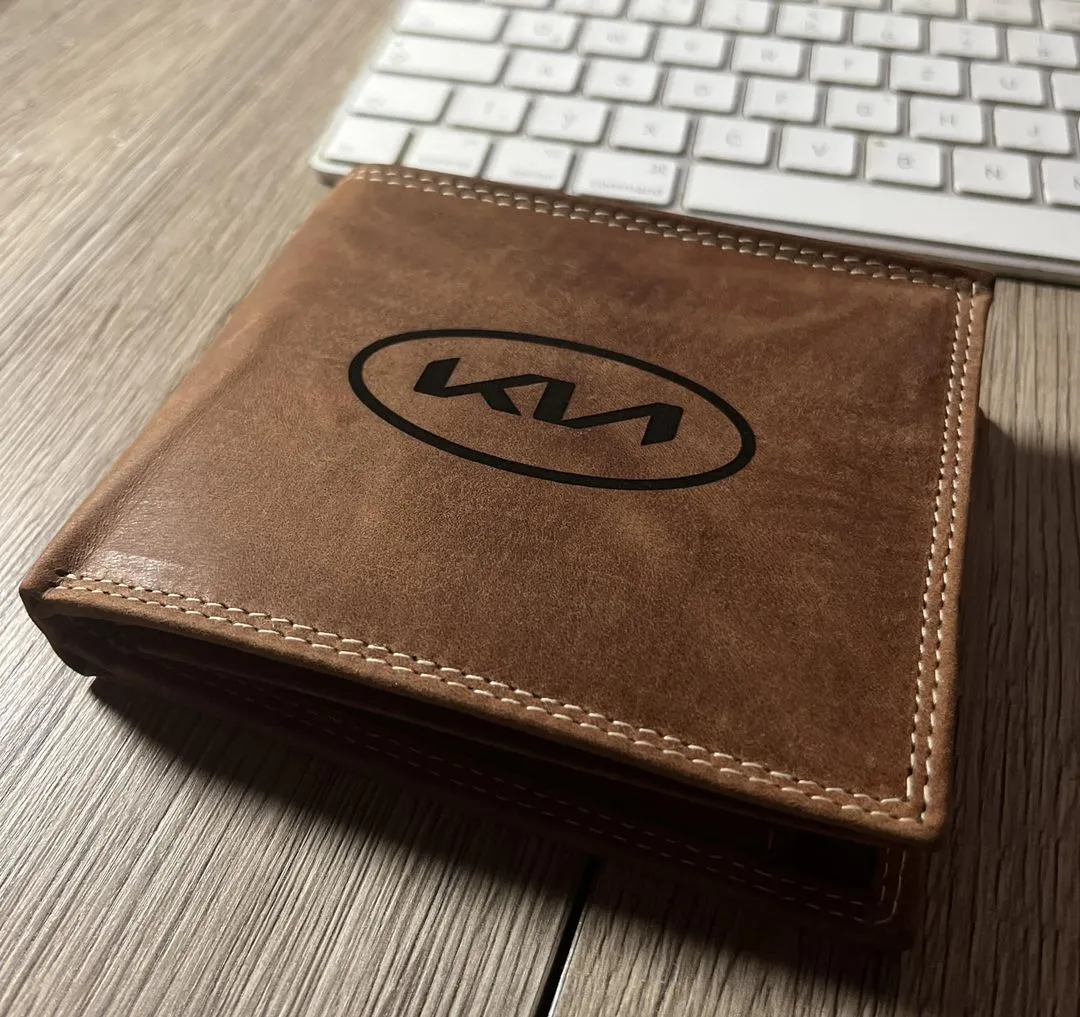 Gravírozott Autá referencia