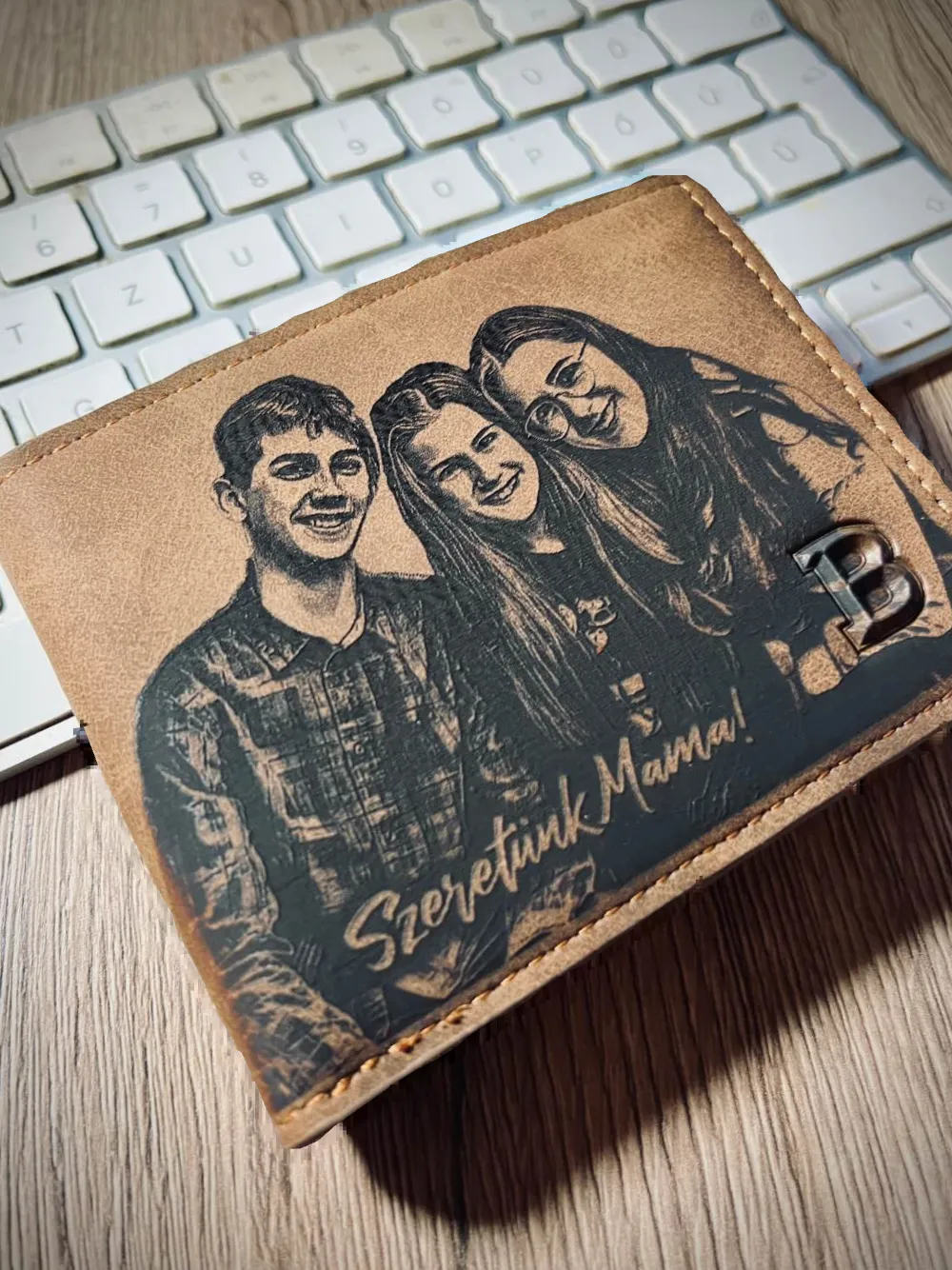 Gravírozott Rodinné referencia