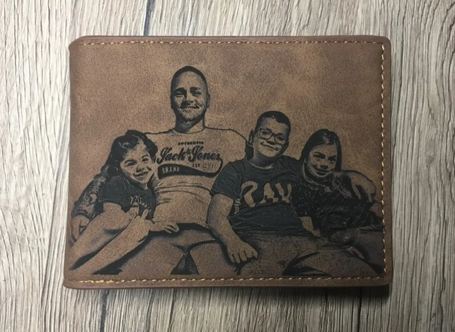 Gravírozott Rodinné referencia