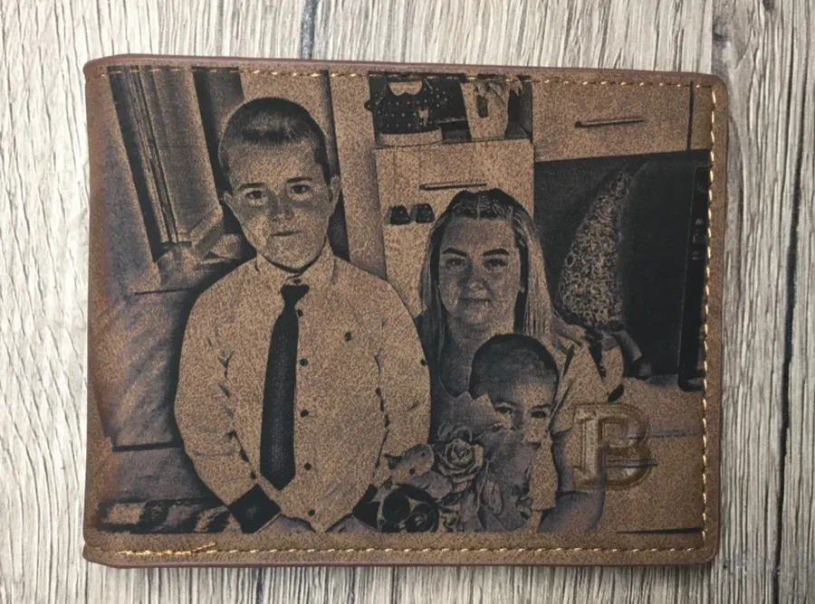 Gravírozott Rodinné referencia