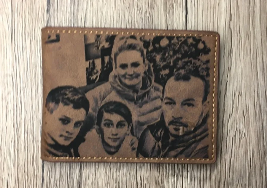 Gravírozott Rodinné referencia