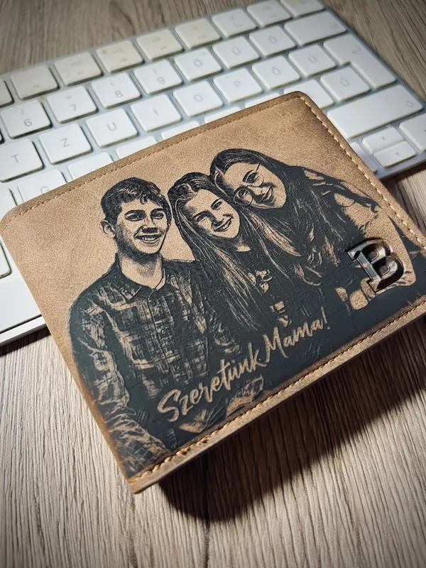 Gravírozott Rodinné referencia