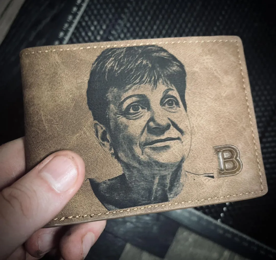 Gravírozott Ostatné referencia