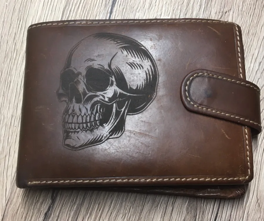 Gravírozott Ostatné referencia