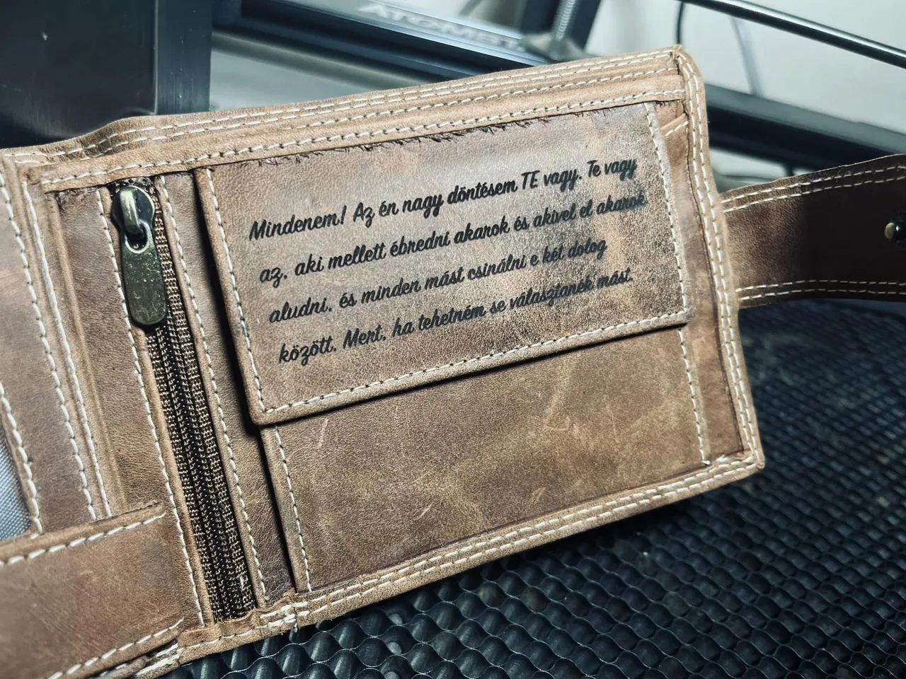 Gravírozott Citátové referencia