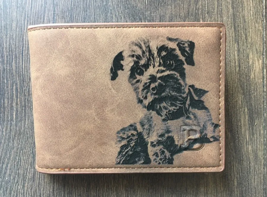 Gravírozott Psie referencia