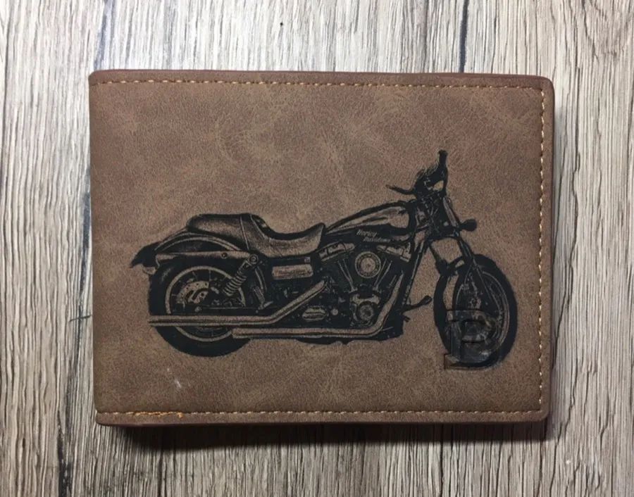 Gravírozott Motorkárske referencia