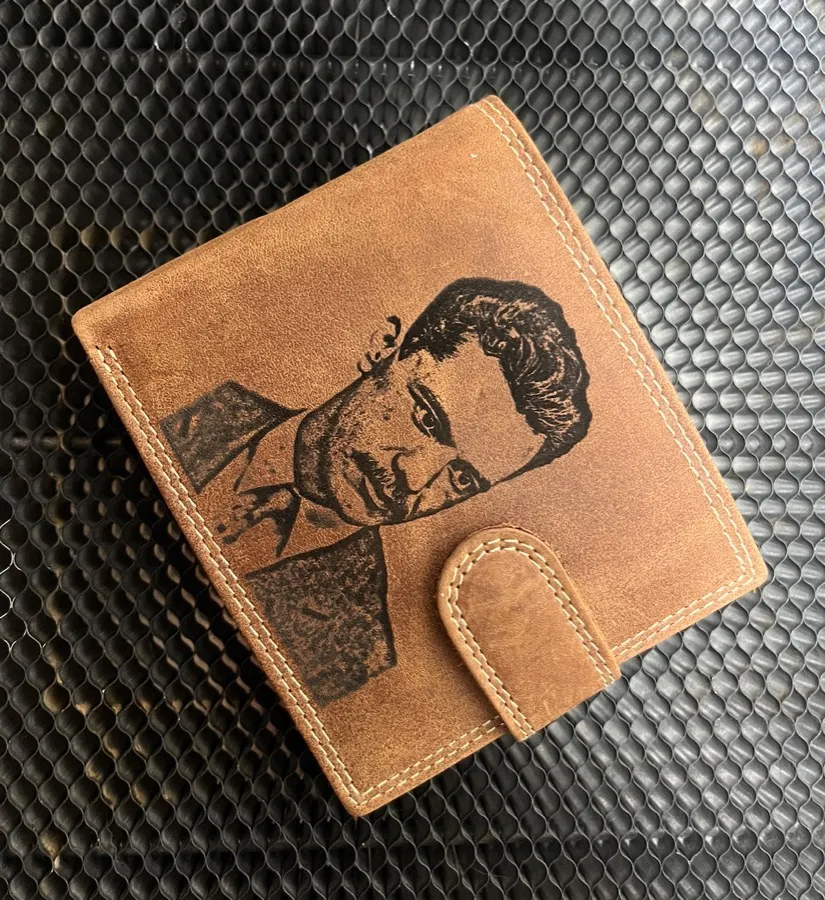 Gravírozott Osobné referencia